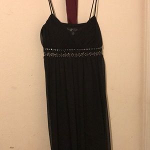 Short black dress with details